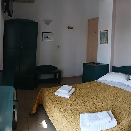 πικροδάφνες Casa de hóspedes 3*