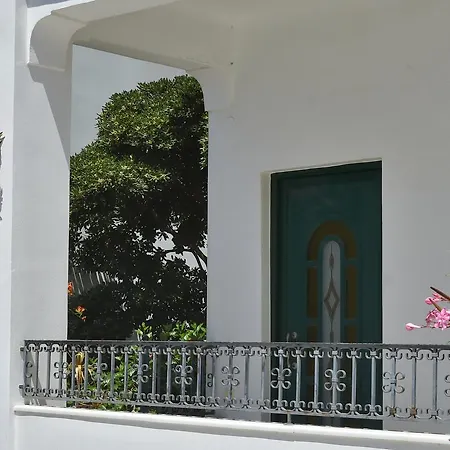 Casa de hóspedes πικροδάφνες